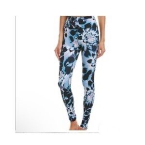 Avocado Leggings Size Small